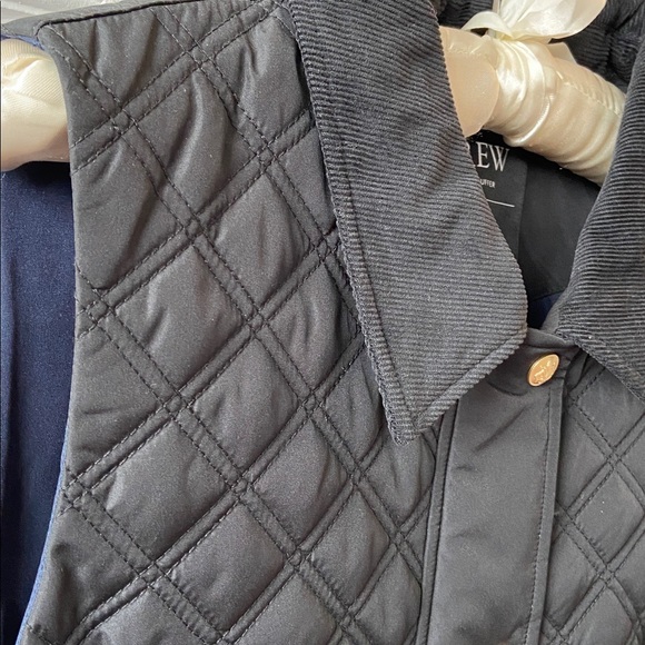 J. Crew Quilted Barn Vest, Black, NWT - Picture 4 of 13